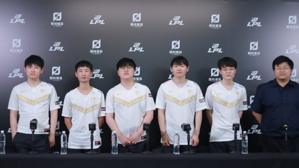 Uzi新星惊险取胜表现惊艳，日本队未来可期！